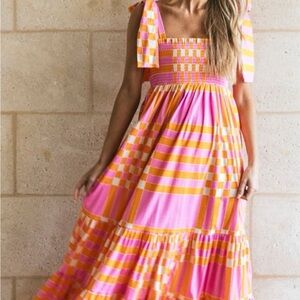 NEW! Orange and pink tie shoulder smocked bust maxi dress to STUN!!! Size small